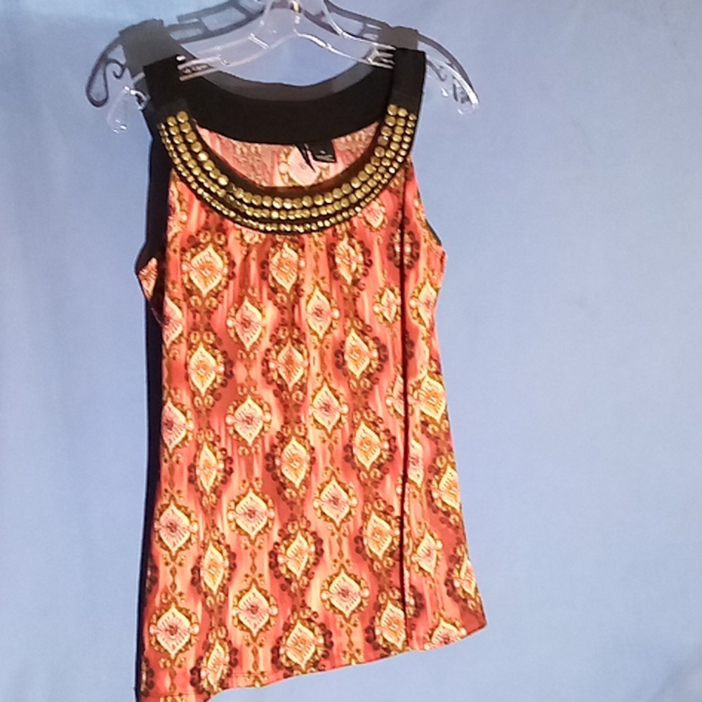 NEW DIRECTIONS sleeveless shirt